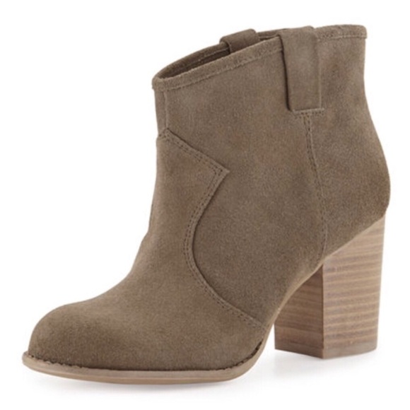 Splendid Shoes - Splendid Dark Tan Suede Ankle Boots sizes 8 & 10